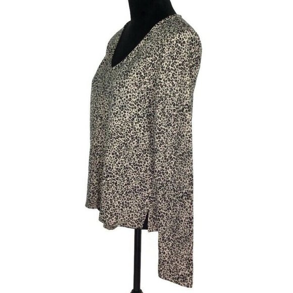 Sanctuary NEW Mini Leopard Animal Print V-Neck Cozy Pocket Top NWT Small S - Picture 2 of 4